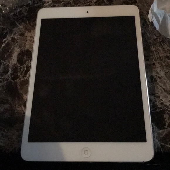 iPad mini - Picture 2 of 2